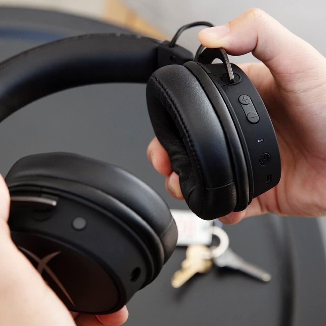 hyperx-cloud-mix-cuffie-gaming-ibride-bluetooth-4-2-e-cavo-3-5-mm-telaio-in-allu image 2